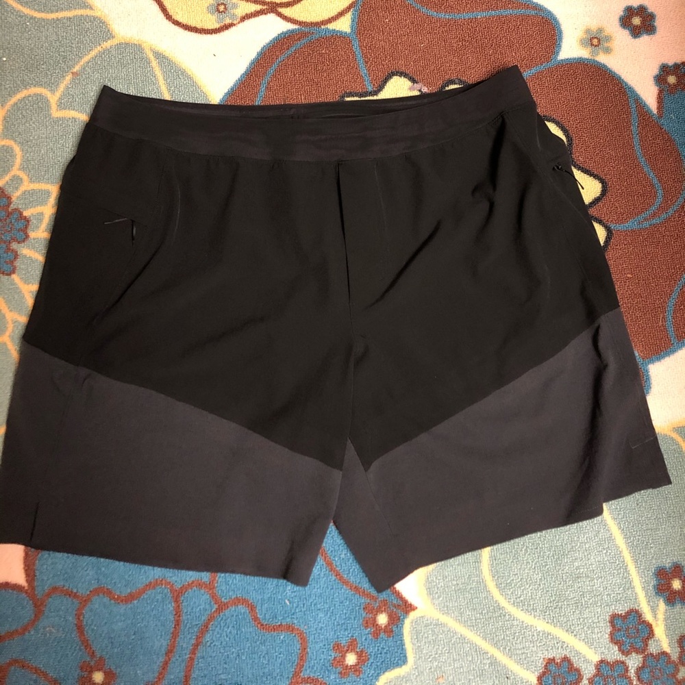 men’s Lululemon shorts